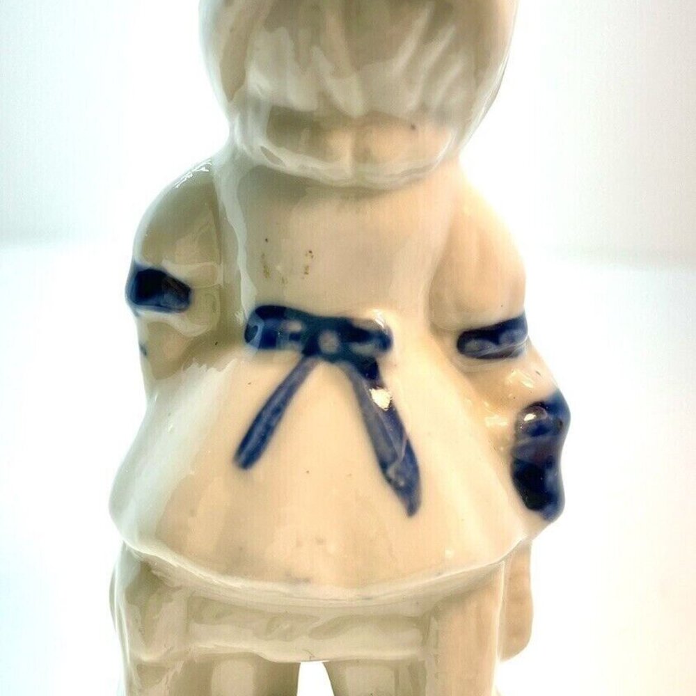 Vintage Holland Figurine Set Farm Boy Girl On Bench Porcelain Blue White Gold - Picture 8 of 11
